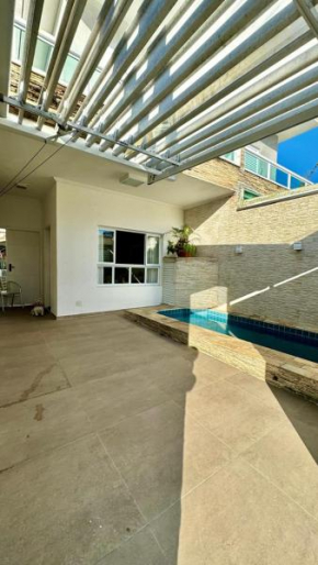 Casa com Piscina - Canto do Forte